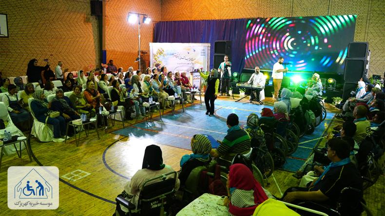 همنوایی پارسی ‌کر با هنرمندان توانخواه کهریزک در گرامیداشت روز سالمند