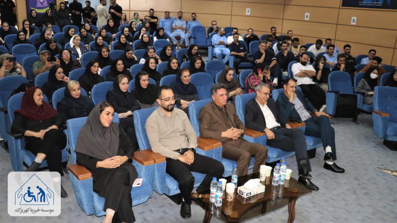 جریان زندگی با دستان مهربان فرشتگان مدافع سلامت در آسایشگاه خیریه کهریزک استان البرز